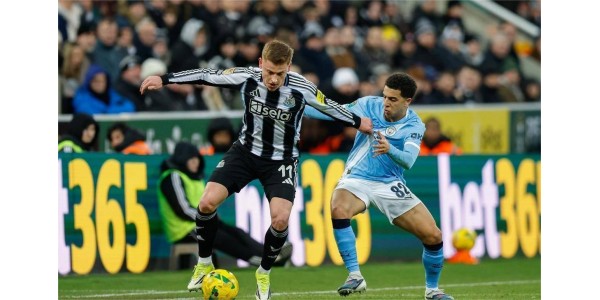 Manchester City logra una doble victoria sobre el Newcastle United