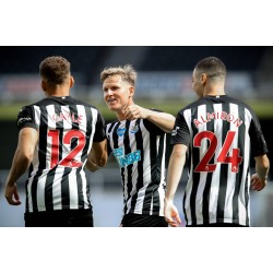 Jugadores clave abandonan el club durante la reestructuración del Newcastle United
