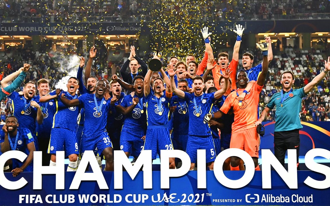 El mediocampo del Chelsea se ha reducido a cinco jugadores.