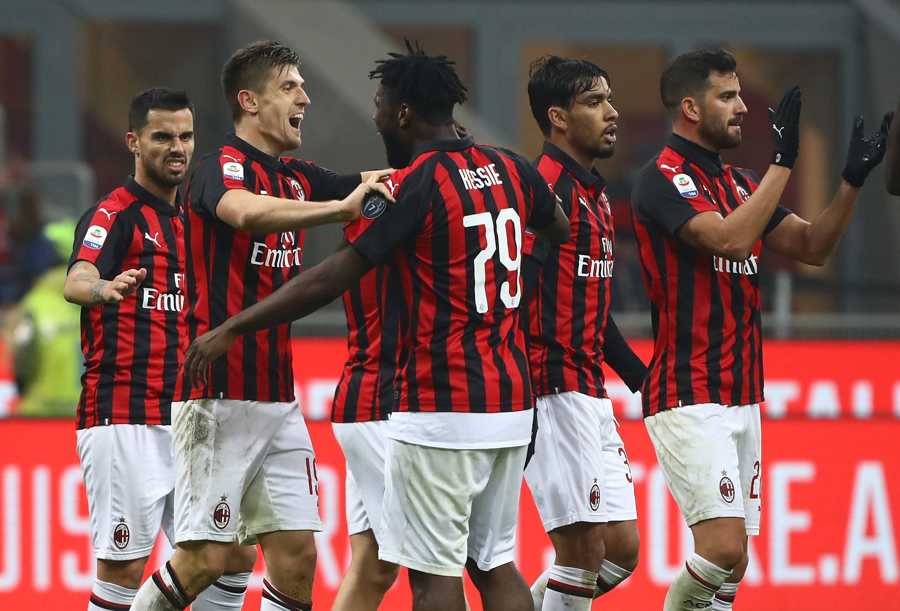 AC Milan mantiene su racha ganadora