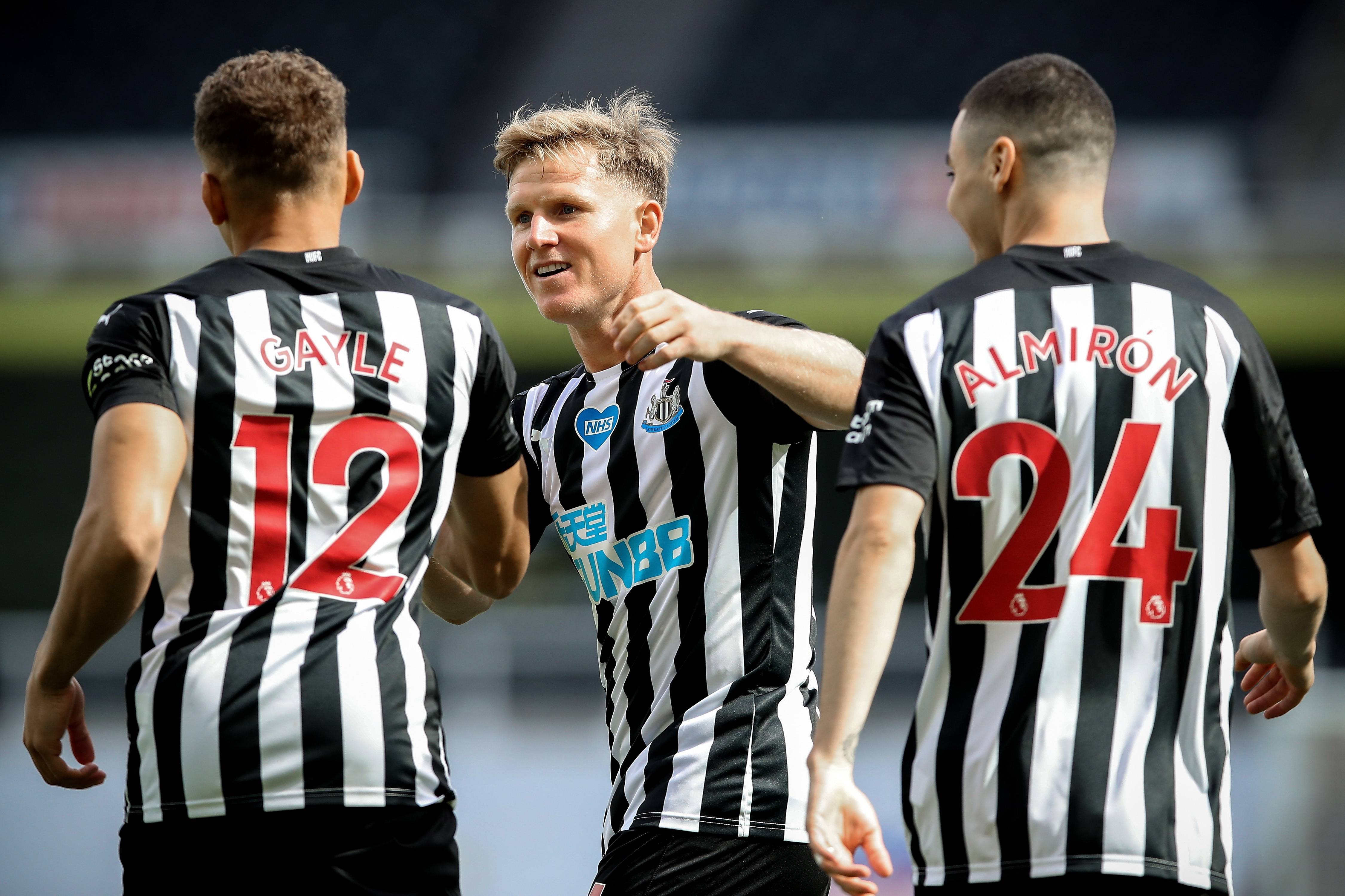 Jugadores clave abandonan el club durante la reestructuración del Newcastle United